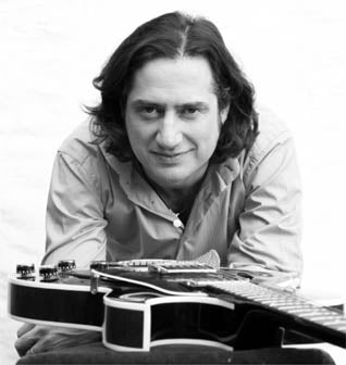 Álvaro Bello